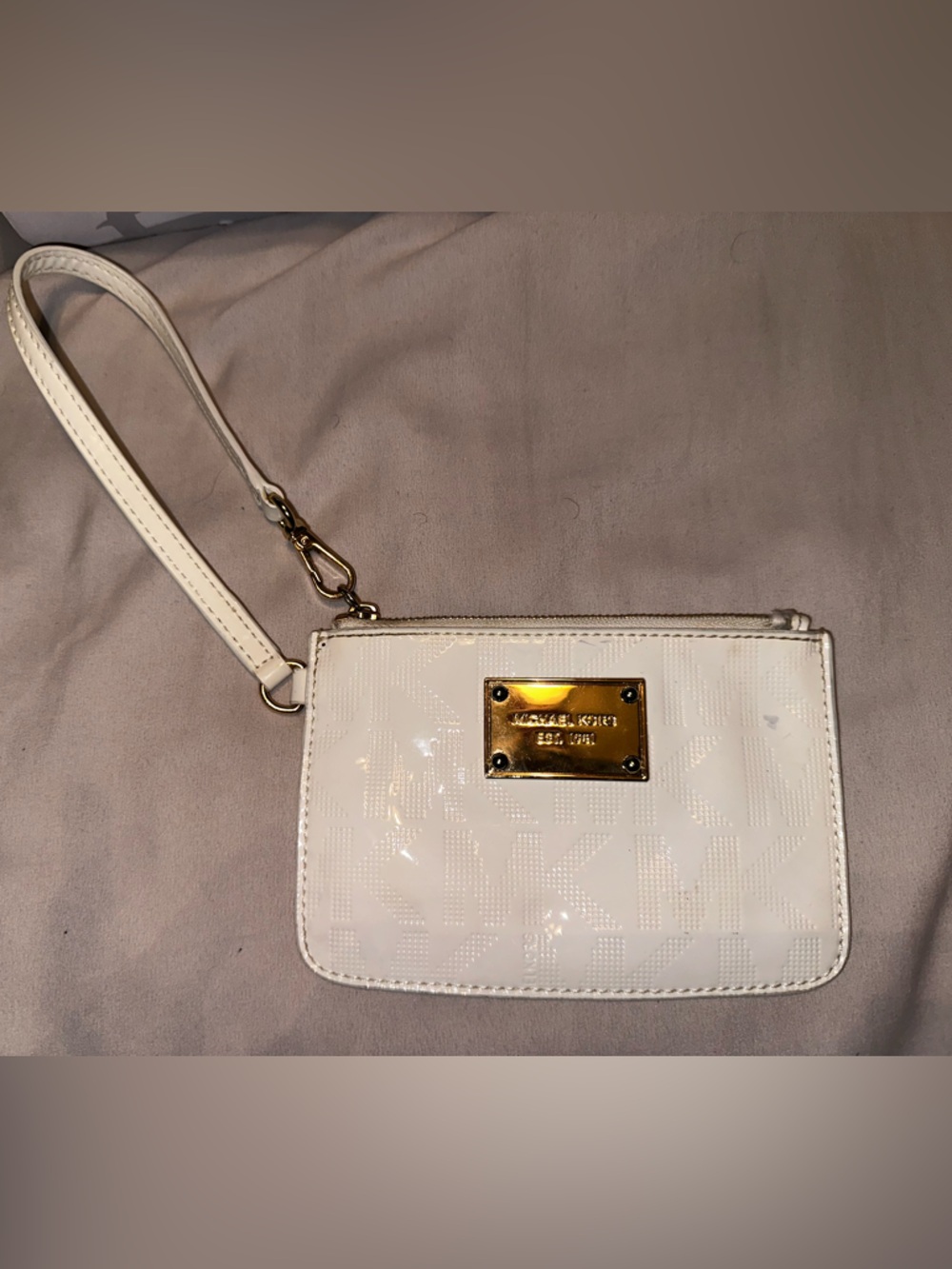 Michael Kors White Patent Leather Wristlet with Gold Plate